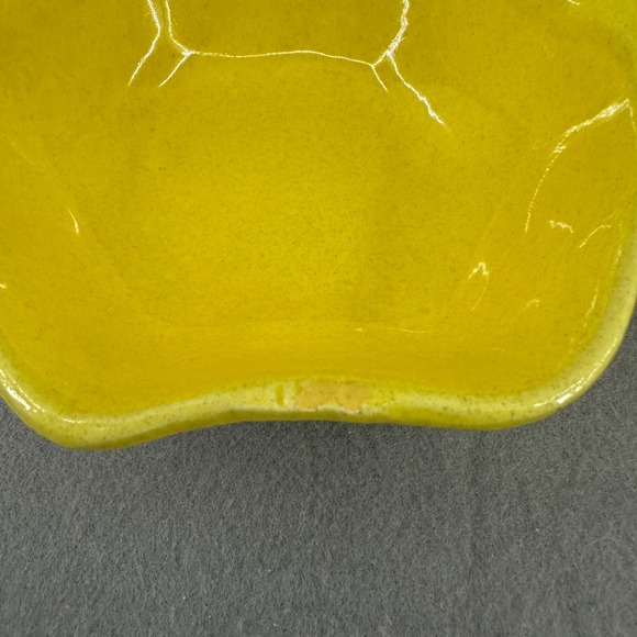 Vintage Mid Century Modern Ceramic Bowl Yellow Candy Nut Dish Set of 5 - Picture 4 of 16